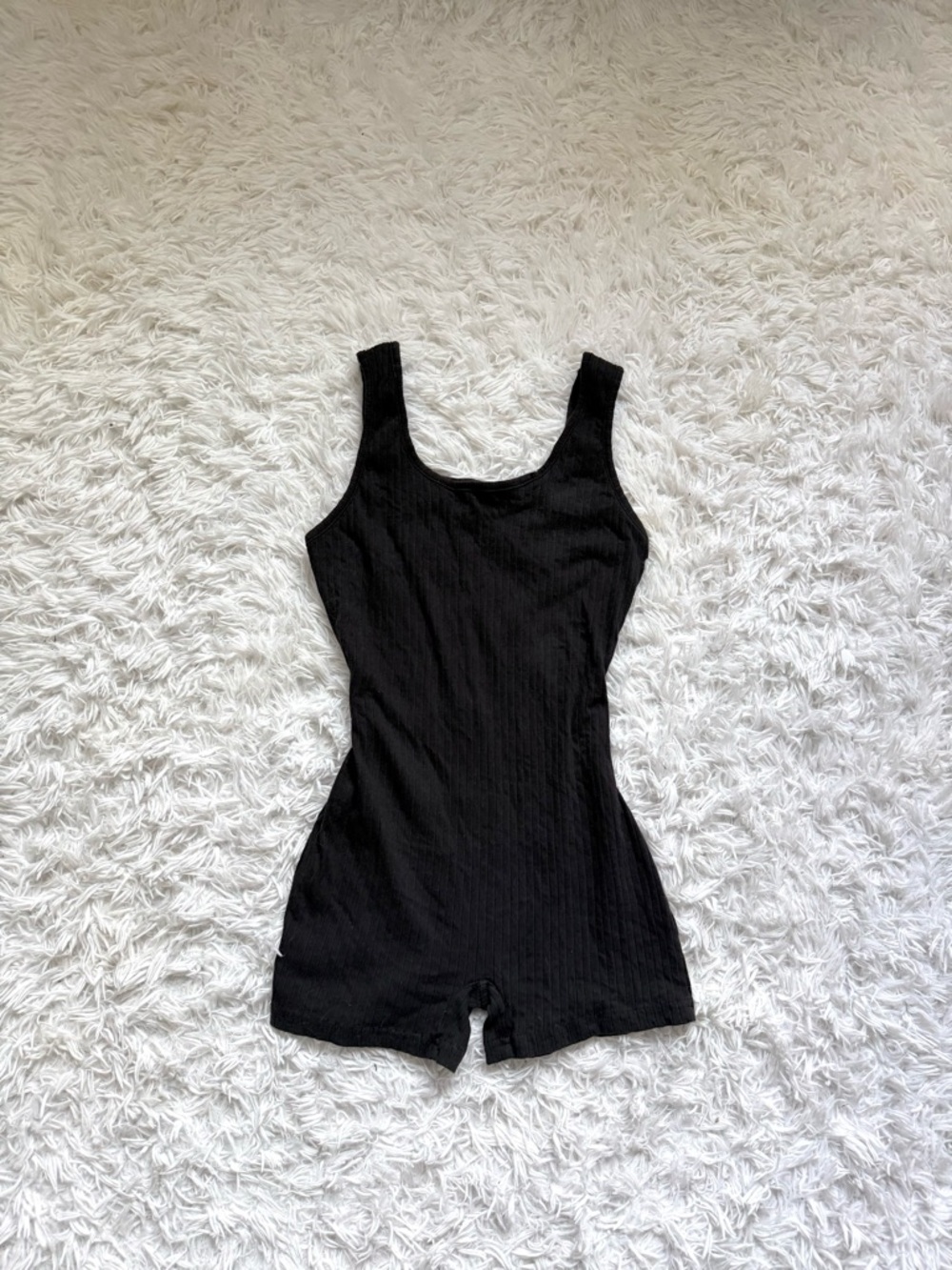 SHEIN Black Ribbed Scoop-Neck Romper